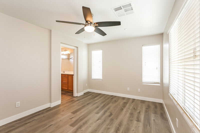 1,960/Mo, 8929 Emma Clare Ct Las Vegas, NV 89149 Main Bedroom View