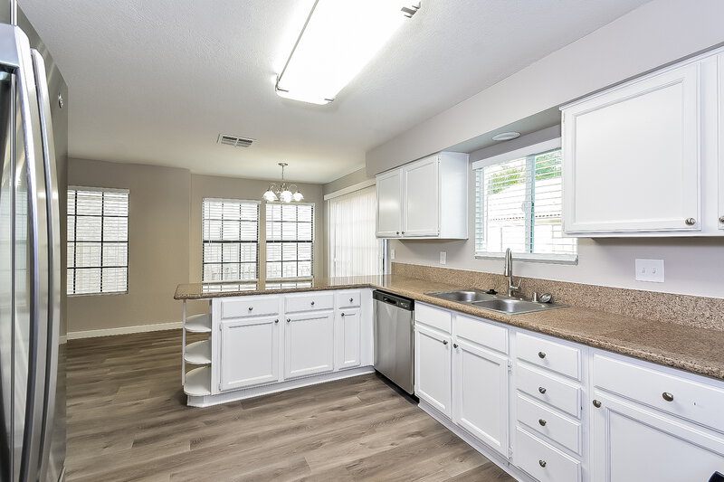 1,960/Mo, 4873 Maryvale Dr Las Vegas, NV 89130 Kitchen View