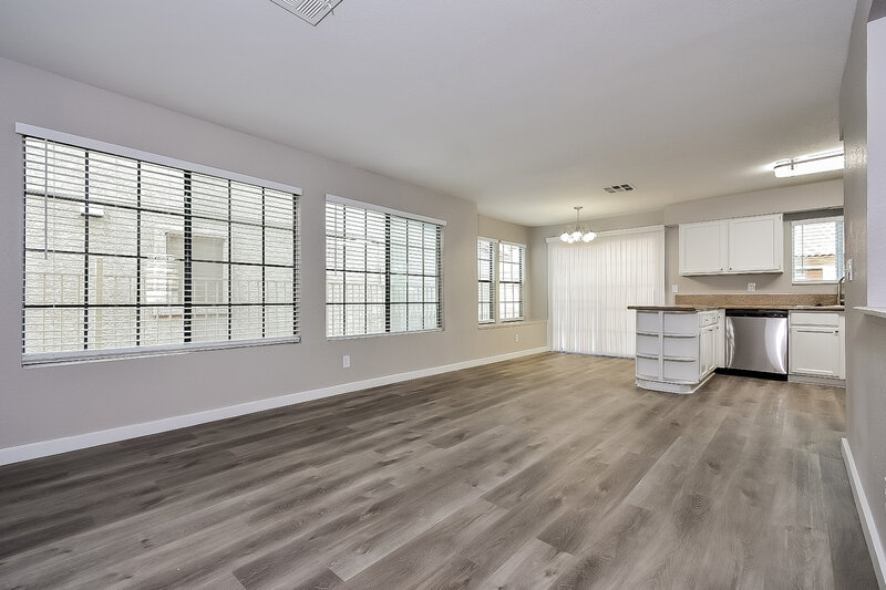 1,960/Mo, 4873 Maryvale Dr Las Vegas, NV 89130 Den View