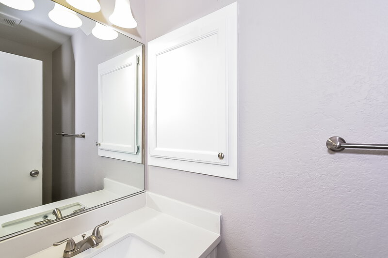 1,960/Mo, 4873 Maryvale Dr Las Vegas, NV 89130 Main Bathroom View 3