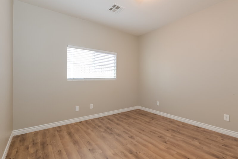 2,220/Mo, 1217 Grove Park St Henderson, NV 89002 Bedroom View