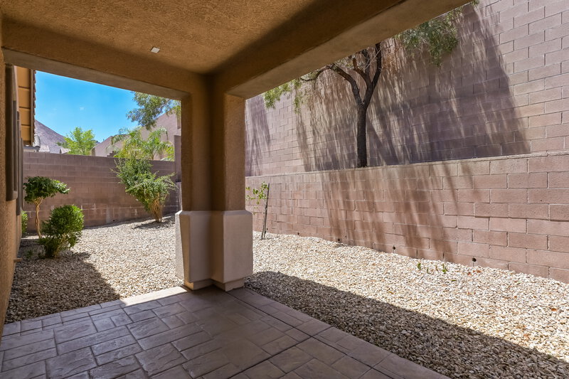 2,220/Mo, 1217 Grove Park St Henderson, NV 89002 Covered Patio View