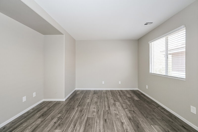 2,350/Mo, 8699 Brilliant Star Dr Las Vegas, NV 89178 Sitting Room View