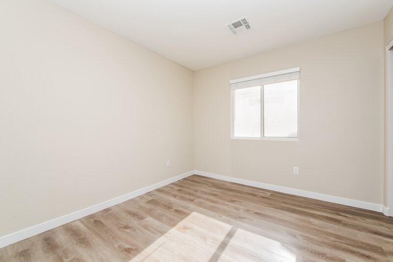 2,360/Mo, 4929 Whispering Spring Ave Las Vegas, NV 89131 Bedroom View