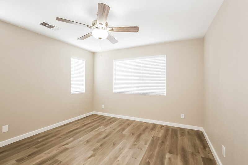 1,725/Mo, 2519 Lord Orville Ct North Las Vegas, NV 89031 Main Bedroom View