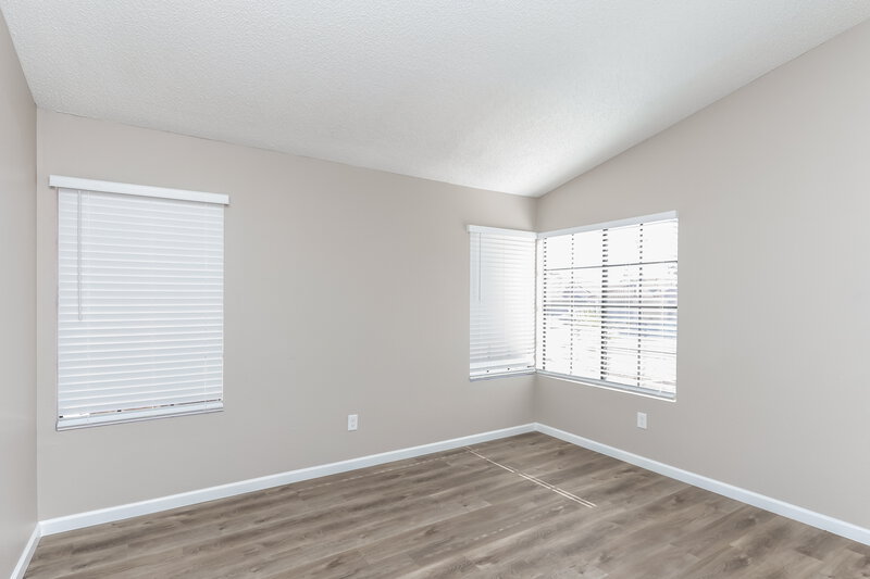 1,895/Mo, 7668 Kalmalii Ave Las Vegas, NV 89147 Main Bedroom View 2