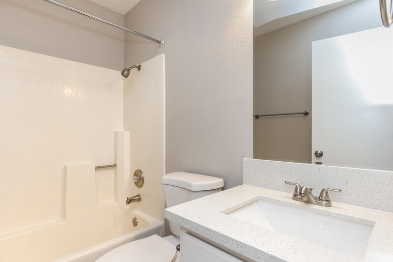 1,895/Mo, 7668 Kalmalii Ave Las Vegas, NV 89147 Bathroom View