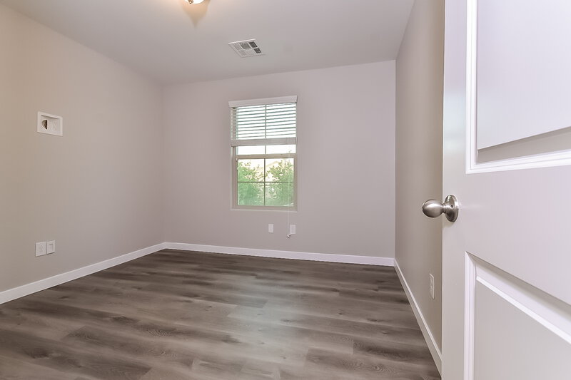 2,330/Mo, 7506 Whitman Colonial St Las Vegas, NV 89166 Bedroom View 2