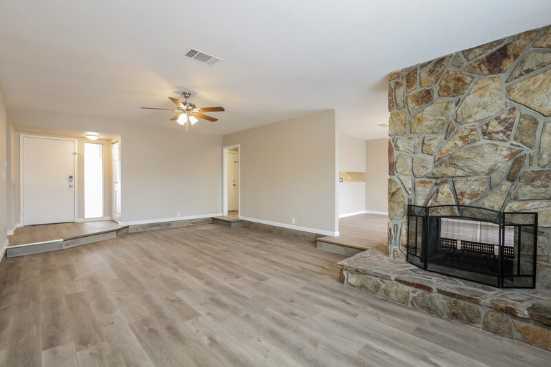 2,285/Mo, 8116 Eginton Ave Las Vegas, NV 89145 Living Room View 2