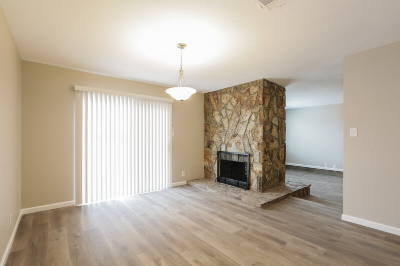 2,285/Mo, 8116 Eginton Ave Las Vegas, NV 89145 Dining Room View