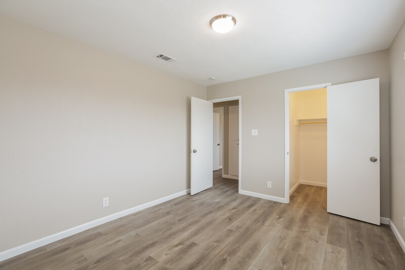 2,285/Mo, 8116 Eginton Ave Las Vegas, NV 89145 Bedroom View 4
