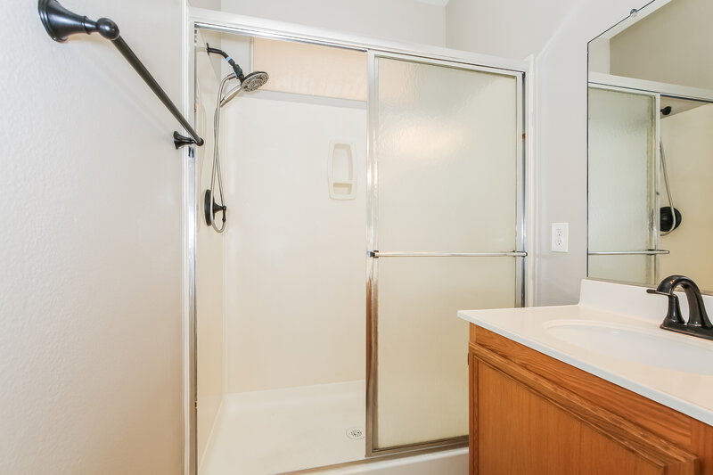 2,030/Mo, 8508 Last Point Ave Las Vegas, NV 89129 Bathroom View