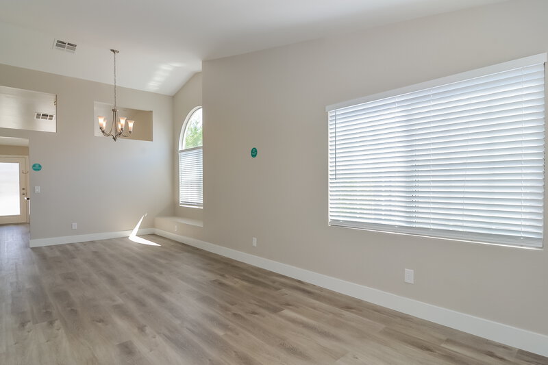 1,895/Mo, 2170 Raspberry Hill Rd Las Vegas, NV 89142 Dining Room View