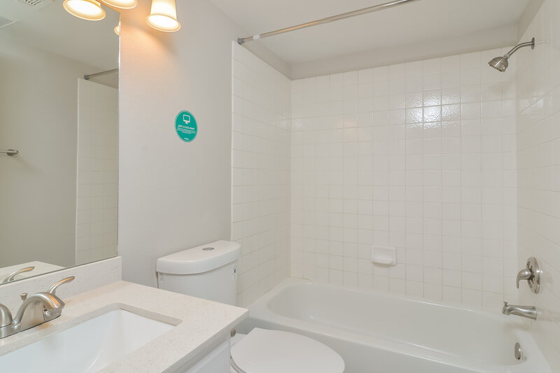 1,895/Mo, 2170 Raspberry Hill Rd Las Vegas, NV 89142 Bathroom View