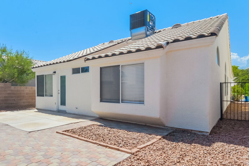 1,895/Mo, 2170 Raspberry Hill Rd Las Vegas, NV 89142 Rear View