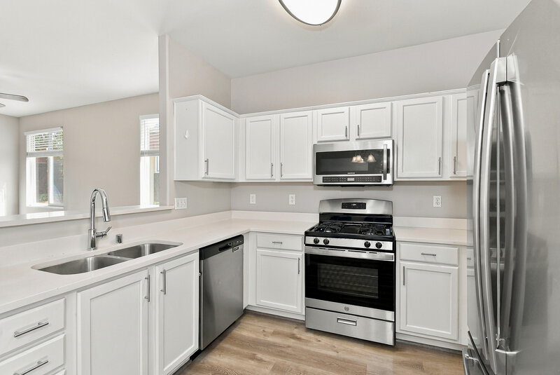 2,155/Mo, 8837 Medicine Wheel Ave Las Vegas, NV 89143 Kitchen View
