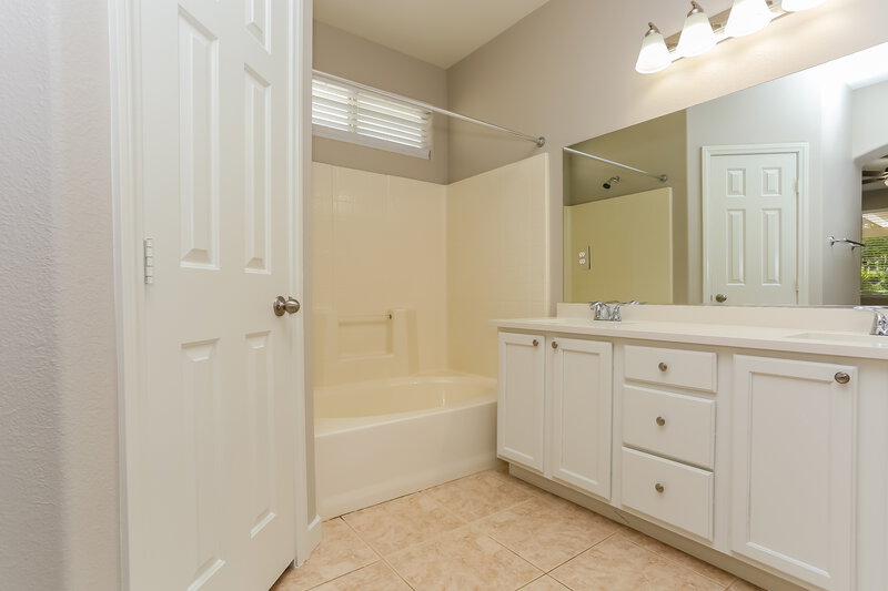 2,075/Mo, 8837 Medicine Wheel Ave Las Vegas, NV 89143 Main Bathroom View