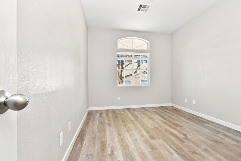 2,155/Mo, 8837 Medicine Wheel Ave Las Vegas, NV 89143 Bedroom View