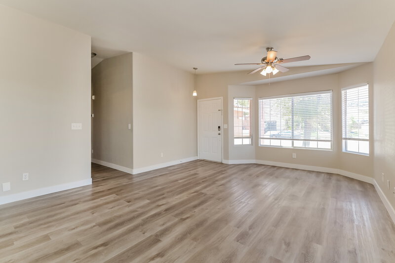 2,210/Mo, 456 Palegold St Henderson, NV 89012 Living Room View