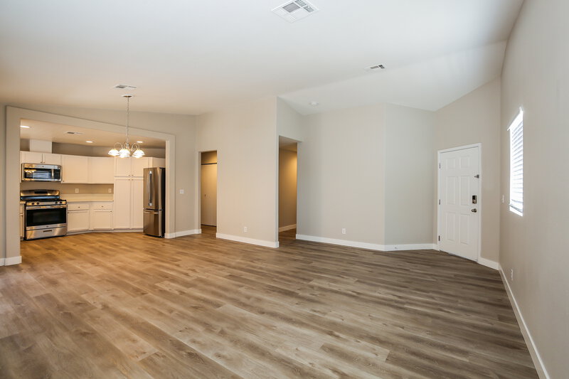1,980/Mo, 5435 Coleman St North Las Vegas, NV 89031 Living Room View 2