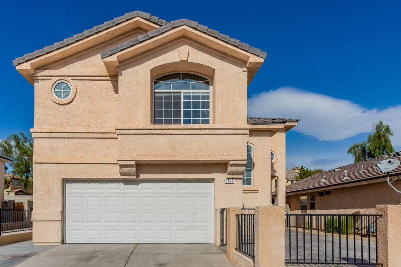 2,300/Mo, 7537 Flat Rock St Las Vegas, NV 89131 External View