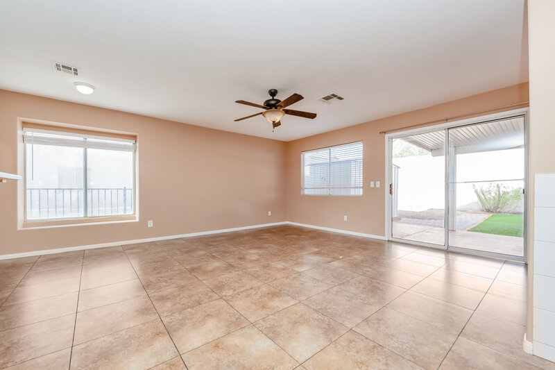 2,300/Mo, 7537 Flat Rock St Las Vegas, NV 89131 Family Room View
