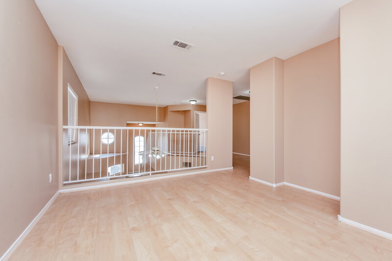 2,300/Mo, 7537 Flat Rock St Las Vegas, NV 89131 Bonus Room View