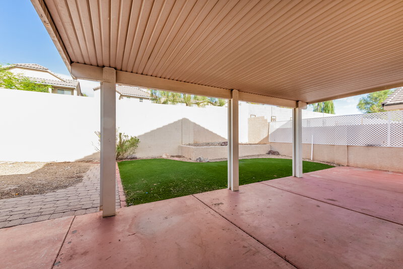 2,300/Mo, 7537 Flat Rock St Las Vegas, NV 89131 Backyard View
