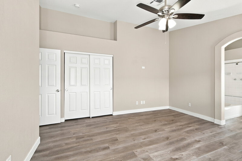 2,215/Mo, 7017 Desert Clover Ct Las Vegas, NV 89129 Primary Bedroom View 2