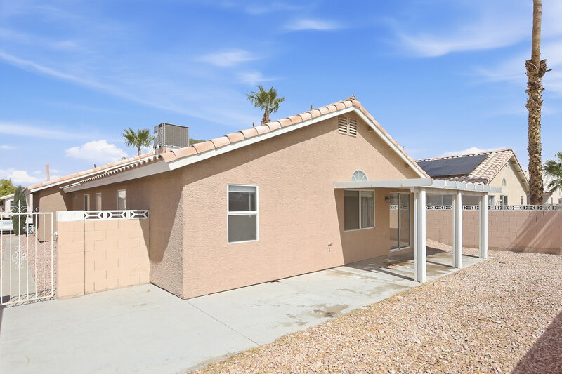 2,215/Mo, 7017 Desert Clover Ct Las Vegas, NV 89129 Rear View