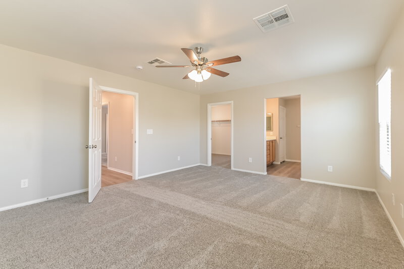 2,040/Mo, 6416 Pronghorn Ridge Ave Las Vegas, NV 89122 Main Bedroom View 2
