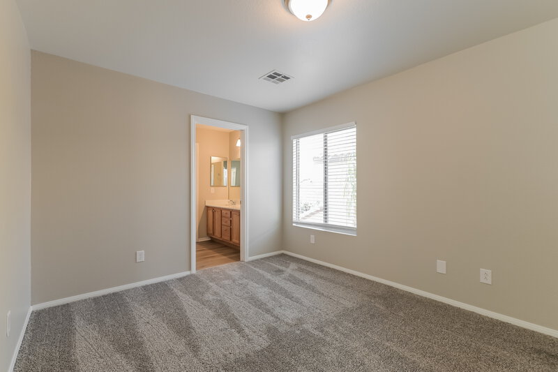 2,040/Mo, 6416 Pronghorn Ridge Ave Las Vegas, NV 89122 Bedroom View