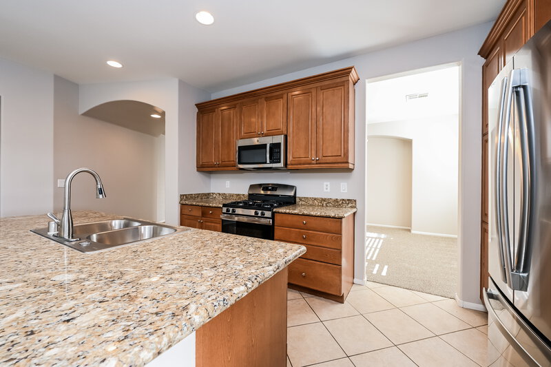 2,190/Mo, 9413 Andesite Hollow Ct Las Vegas, NV 89178 Kitchen View 2