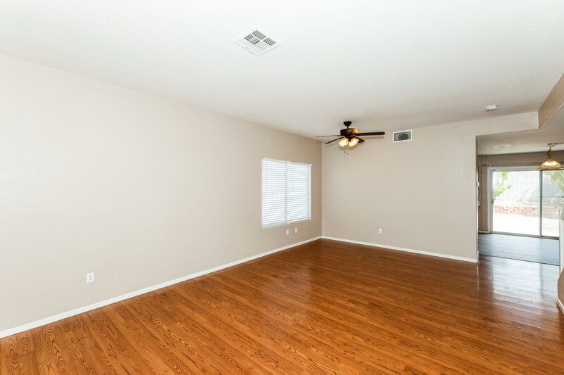 0/Mo, 1096 Pincay Dr Henderson, NV 89015 Living Room View