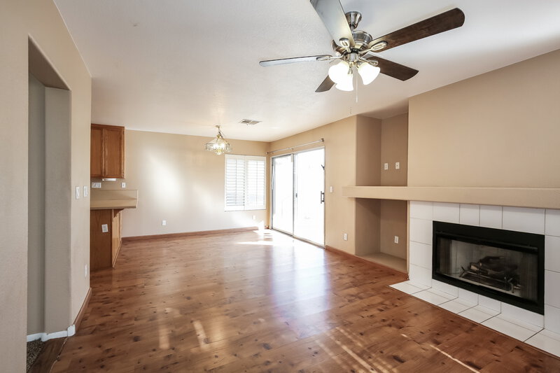 2,130/Mo, 1815 Desert Sage Ave North Las Vegas, NV 89031 Family Room View