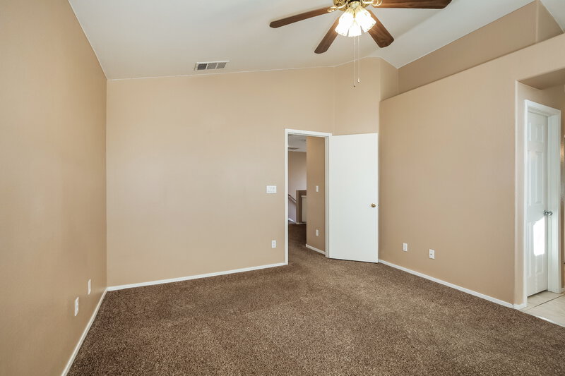 2,130/Mo, 1815 Desert Sage Ave North Las Vegas, NV 89031 Main Bedroom View 2