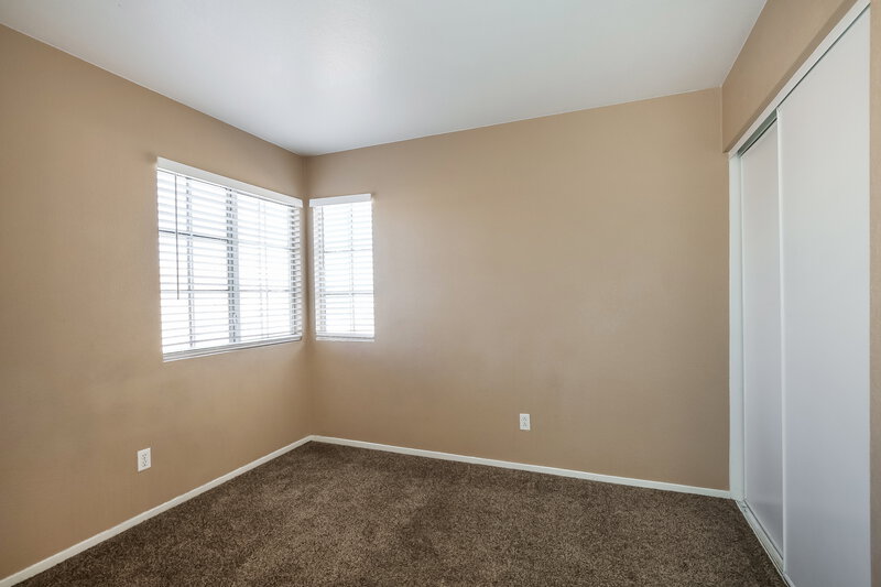 2,130/Mo, 1815 Desert Sage Ave North Las Vegas, NV 89031 Bedroom View 2