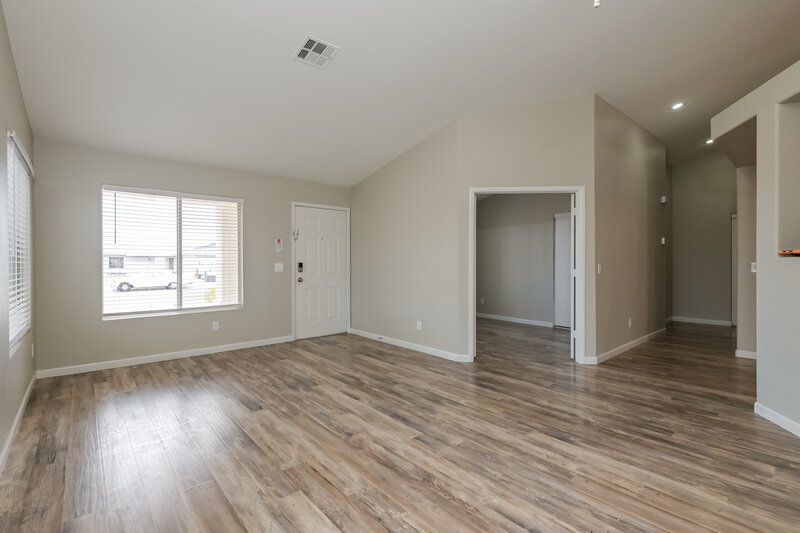 1,920/Mo, 420 Pumpkin Way Henderson, NV 89015 Living Room View 2