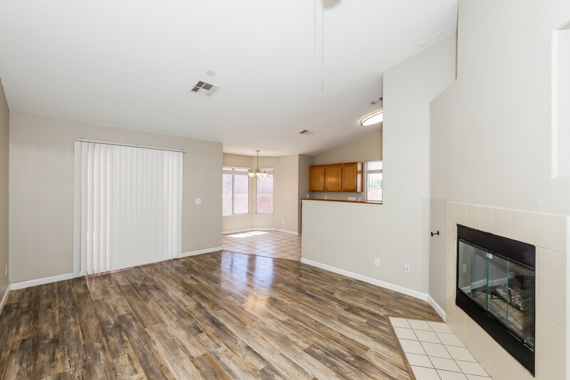 1,970/Mo, 420 Pumpkin Way Henderson, NV 89015 Family Room View