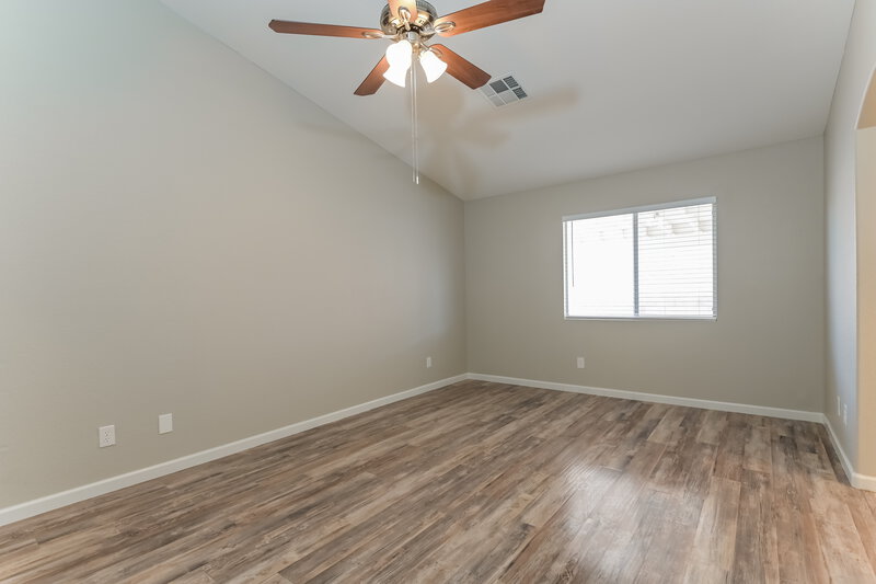 1,920/Mo, 420 Pumpkin Way Henderson, NV 89015 Main Bedroom View