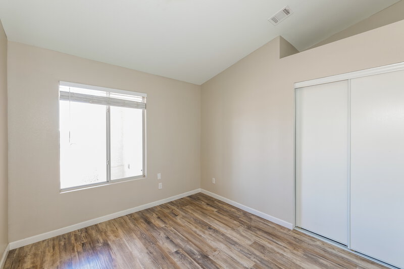1,970/Mo, 420 Pumpkin Way Henderson, NV 89015 Bedroom View 2