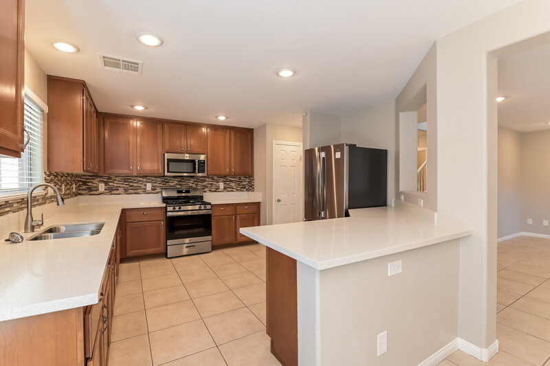 2,200/Mo, 9989 Panguitch Lake Ct Las Vegas, NV 89178 Kitchen View