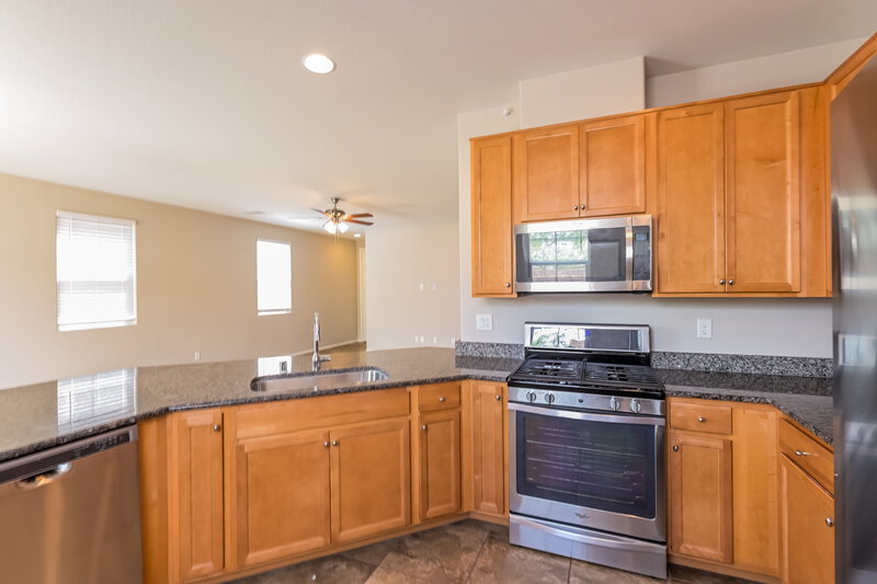 1,970/Mo, 892 Harbor Ave Henderson, NV 89002 Kitchen View 2