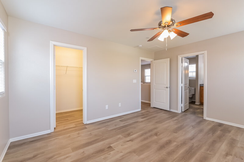 1,970/Mo, 892 Harbor Ave Henderson, NV 89002 Main Bedroom View 2