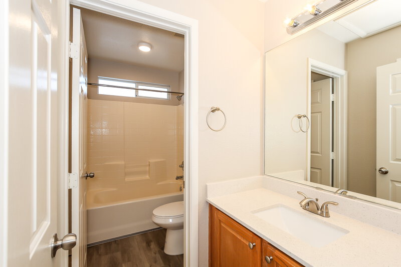 3,340/Mo, 8944 Happy Stream Ave Las Vegas, NV 89143 Bathroom View