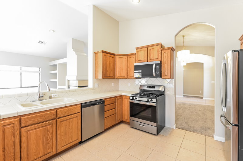 2,575/Mo, 1121 Calico Ridge Dr Henderson, NV 89011 Kitchen View