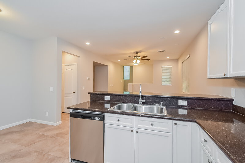 3,590/Mo, 10569 Hamdem Ave Las Vegas, NV 89129 Kitchen View 2