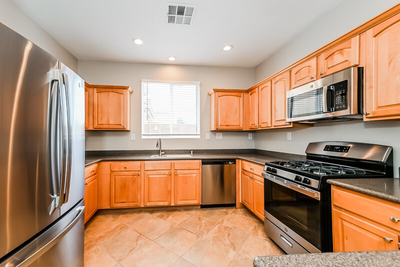 2,285/Mo, 9047 Wine Cellar Ave Las Vegas, NV 89148 Kitchen View