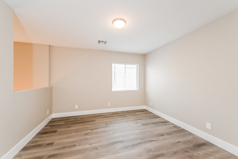 2,285/Mo, 9047 Wine Cellar Ave Las Vegas, NV 89148 Bedroom View 3