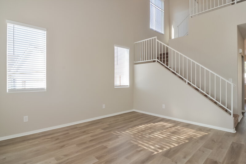 2,200/Mo, 679 Pacific Cascades Dr Henderson, NV 89012 Living Room View